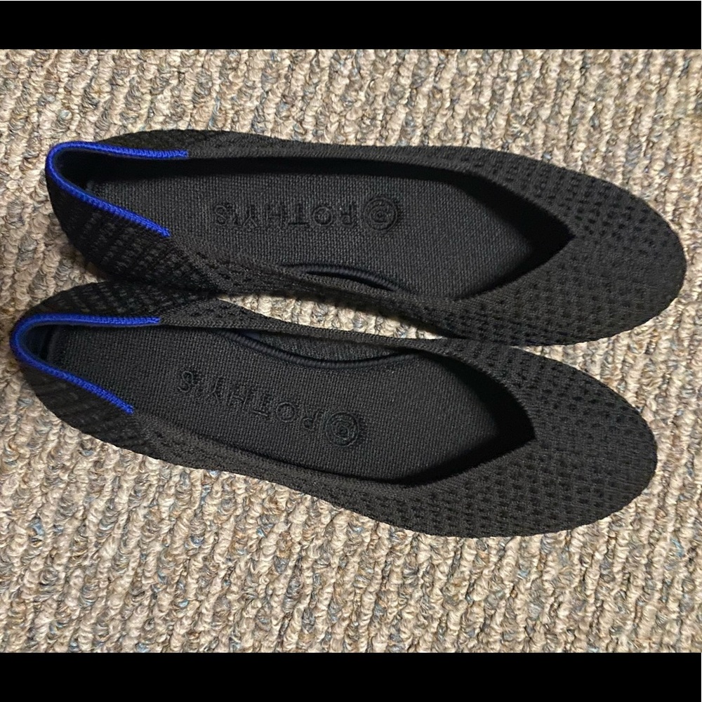 Black Rothy’s Ballet Flats